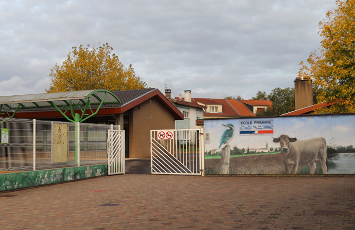 école primaire au fil de l'eau